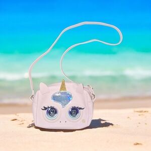 Purse 👛 with blinks eyes